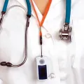 RESQ-Meter Fingerpulsoximeter zur nicht invasiven Messung von Pulsfrequenz und Sauerstoffkonzentration im Blut